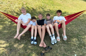 batch_Jungs_Hngematte